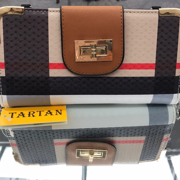 Women’s wallets and accessories - Picture 1 of 3